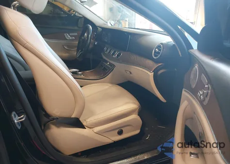 2020 Mercedes-Benz E 350 4Matic z USA, uszkodzony, nr VIN W1KZF8EB6LA802510